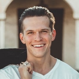 pexels-spencer-selover-775358